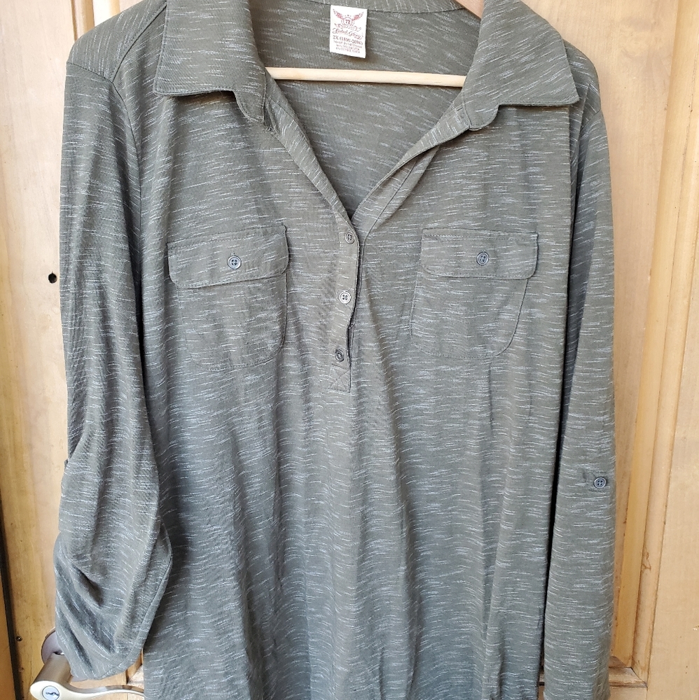 Green collared v-neck blouse